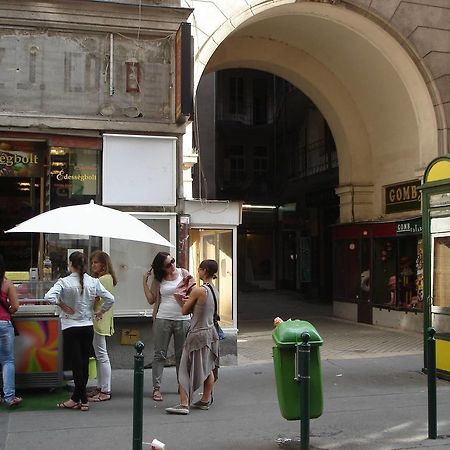 Romantic Centrum Apartman Budapest Exterior foto